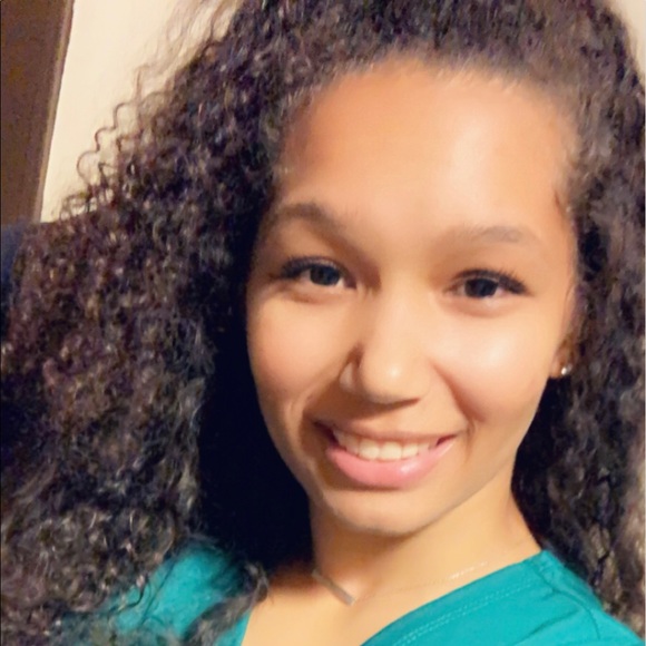 Meet your Posher, Kellie - Picture 1 of 1